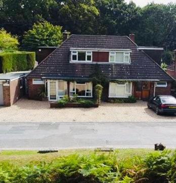 Abacus Bed And Breakfast, Blackwater, Hampshire Camberley Eksteriør bilde