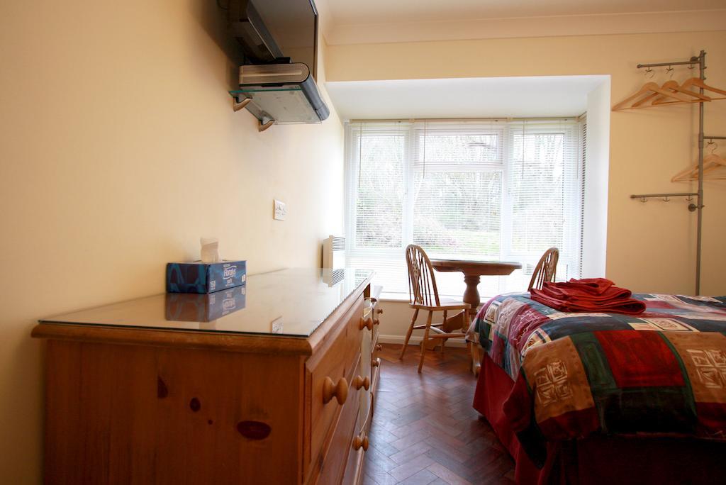 Abacus Bed And Breakfast, Blackwater, Hampshire Camberley Rom bilde